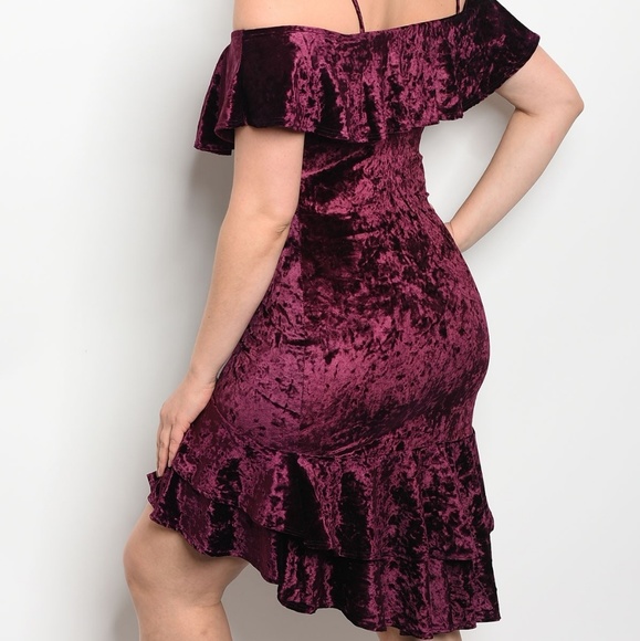 Gibiu Plum Velvet Dress - Picture 3 of 3
